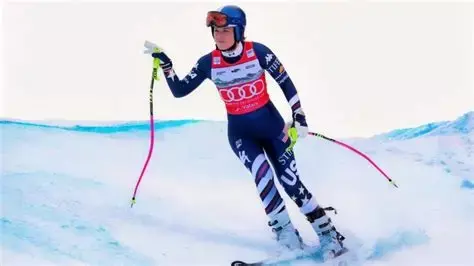 Цанын спортын домогт тамирчин Линдси Вонны эргэн ирэлт гэмтлээр эхлэв